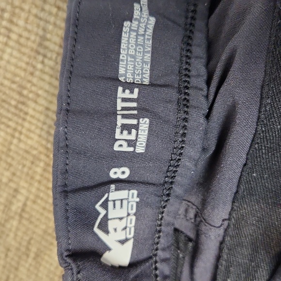 REI Taereen Hiking Pants 8 Petites - Picture 4 of 15